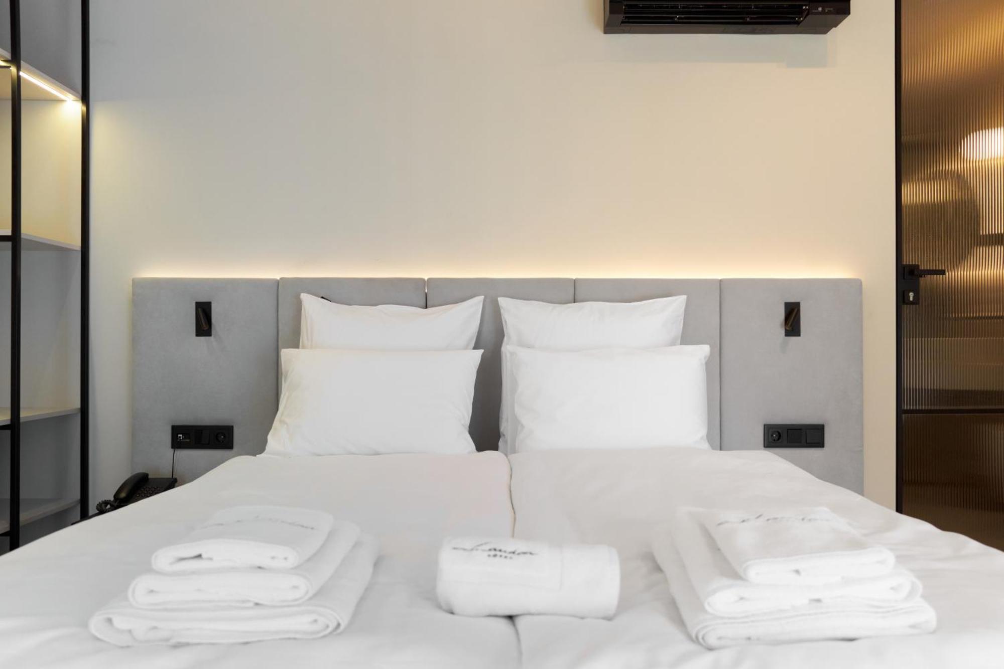 Hotel Laudon Uzjhorod Rum bild