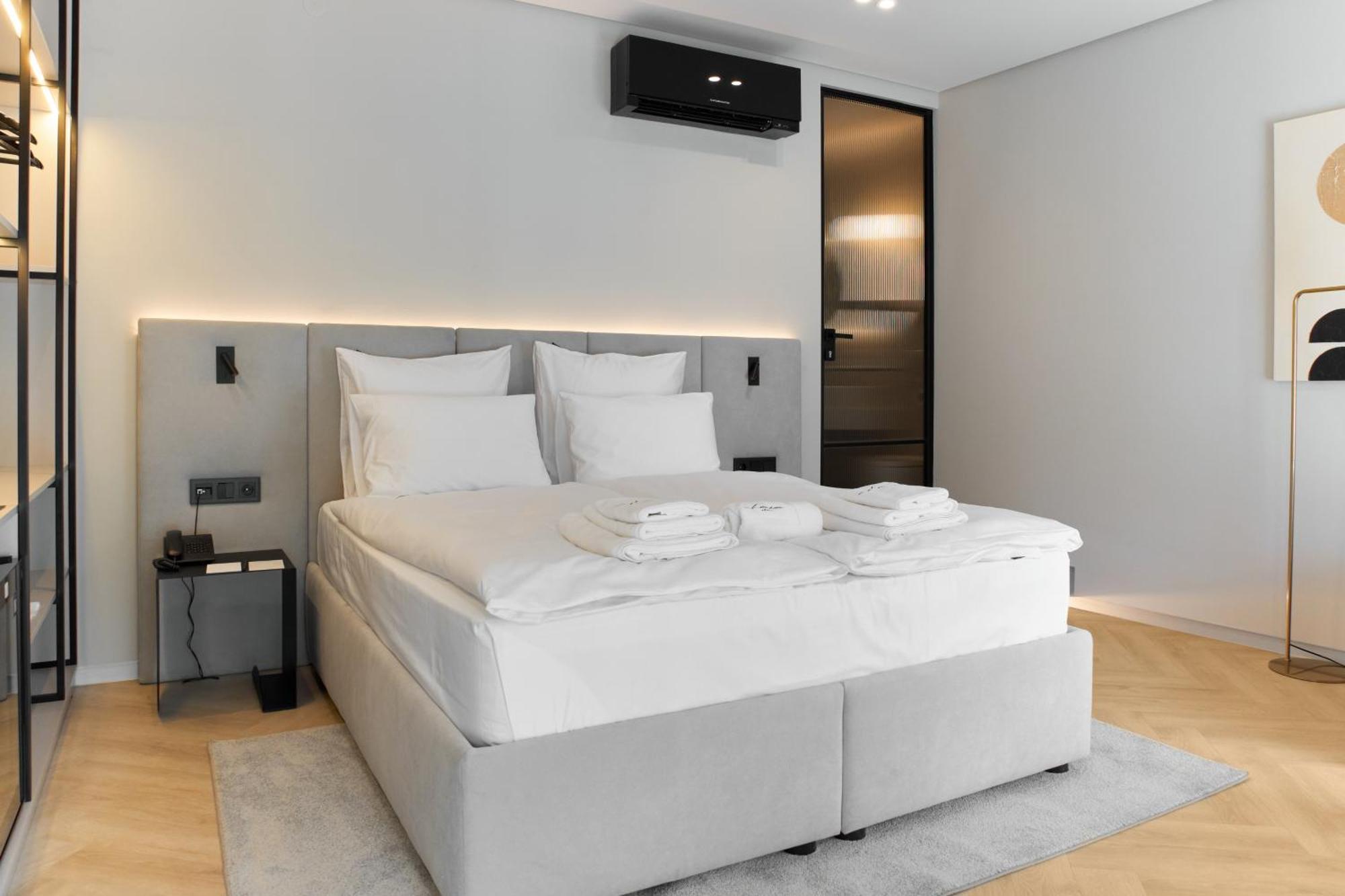Hotel Laudon Uzjhorod Rum bild
